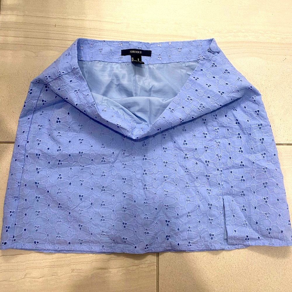 Forever 21 periwinkle skirt size M